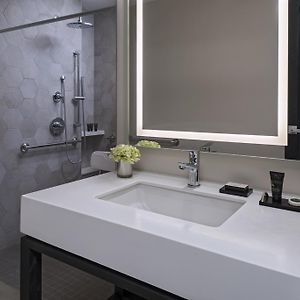 Deluxe Junior Suite